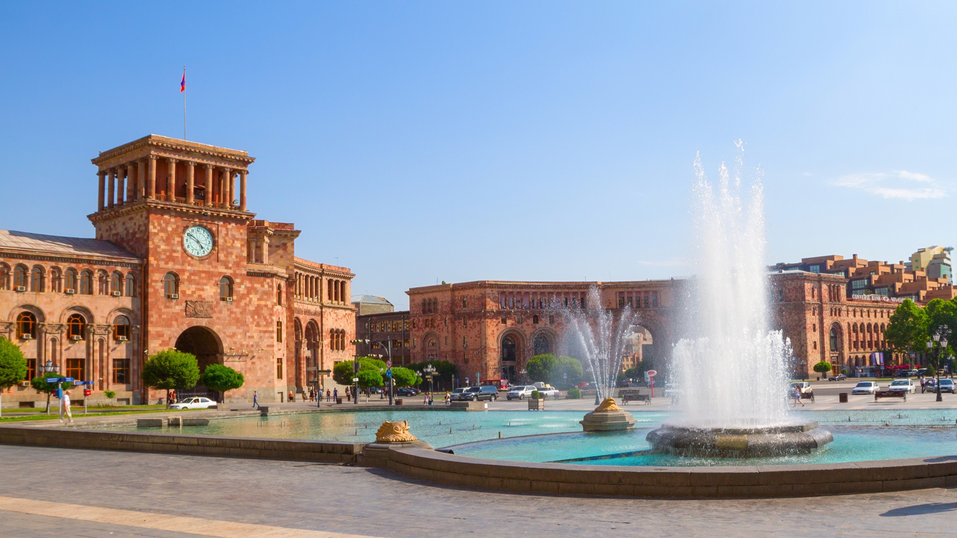 Центральная площадь в Ереване.